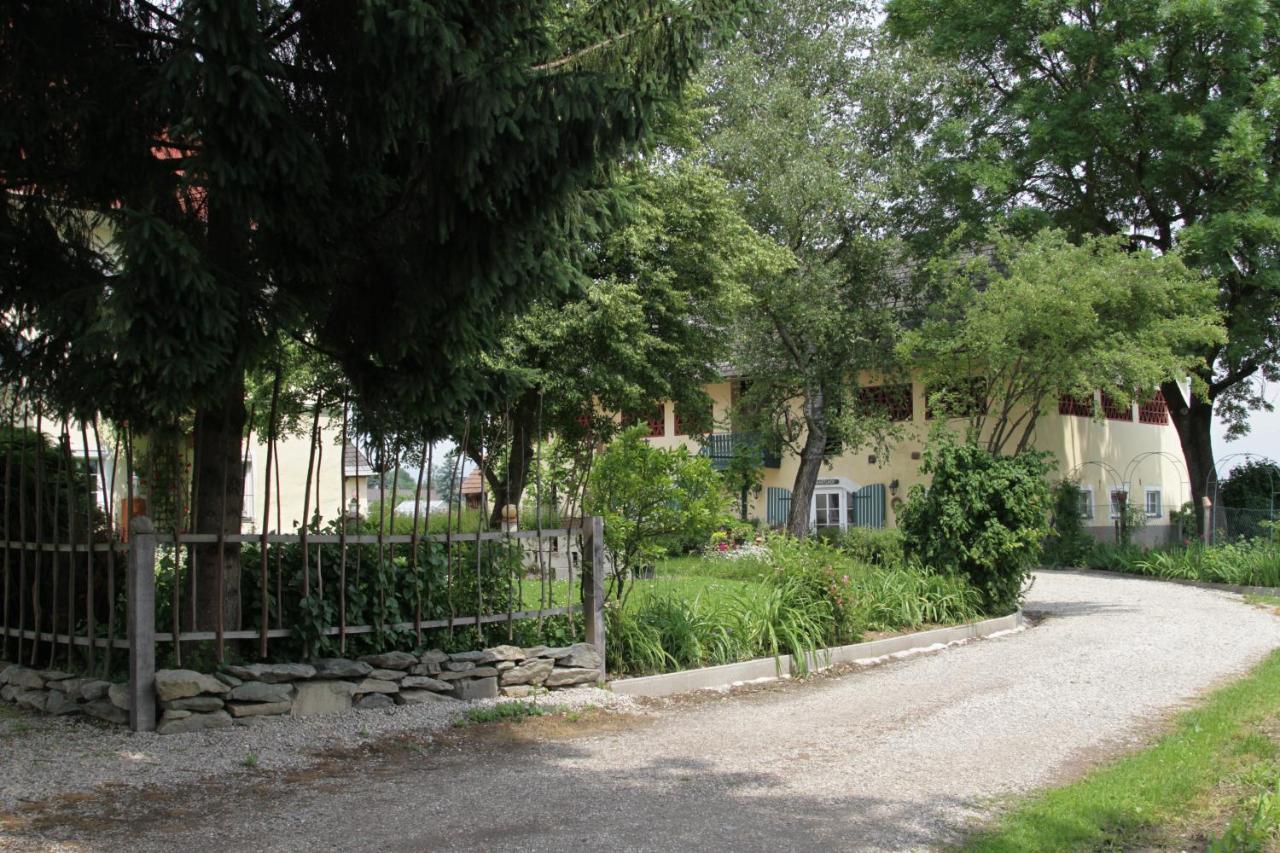 Gutshof Bartl 2 Apartamento Klagenfurt am Woerthersee Exterior foto