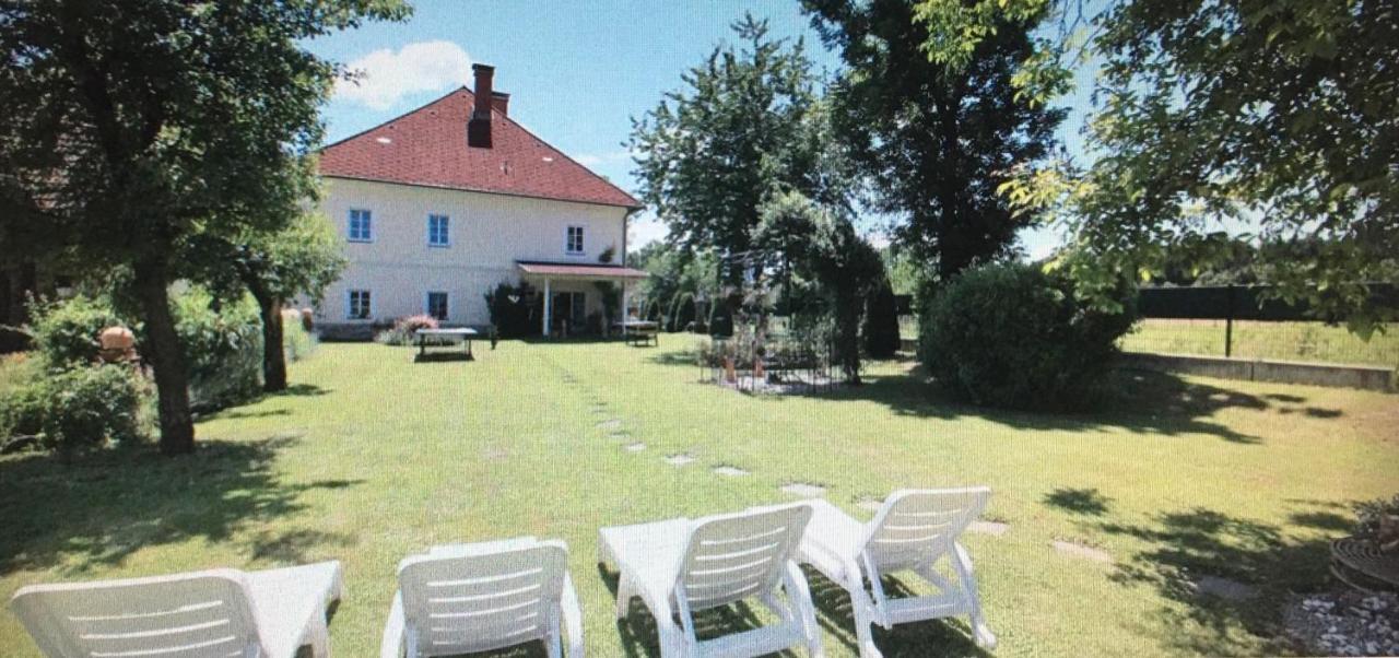 Gutshof Bartl 2 Apartamento Klagenfurt am Woerthersee Exterior foto